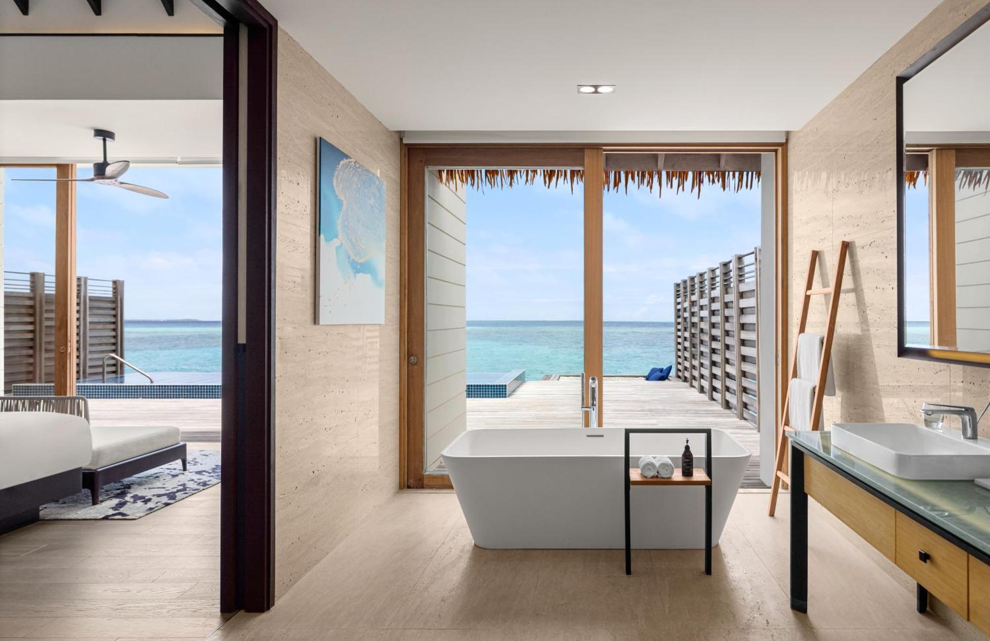 Radisson Blu Resort Maldives With 50 Percent Off On Sea Plane Round Trip 03 Nights & Above Fenfushi Exterior foto Bathroom of a Beach Villa