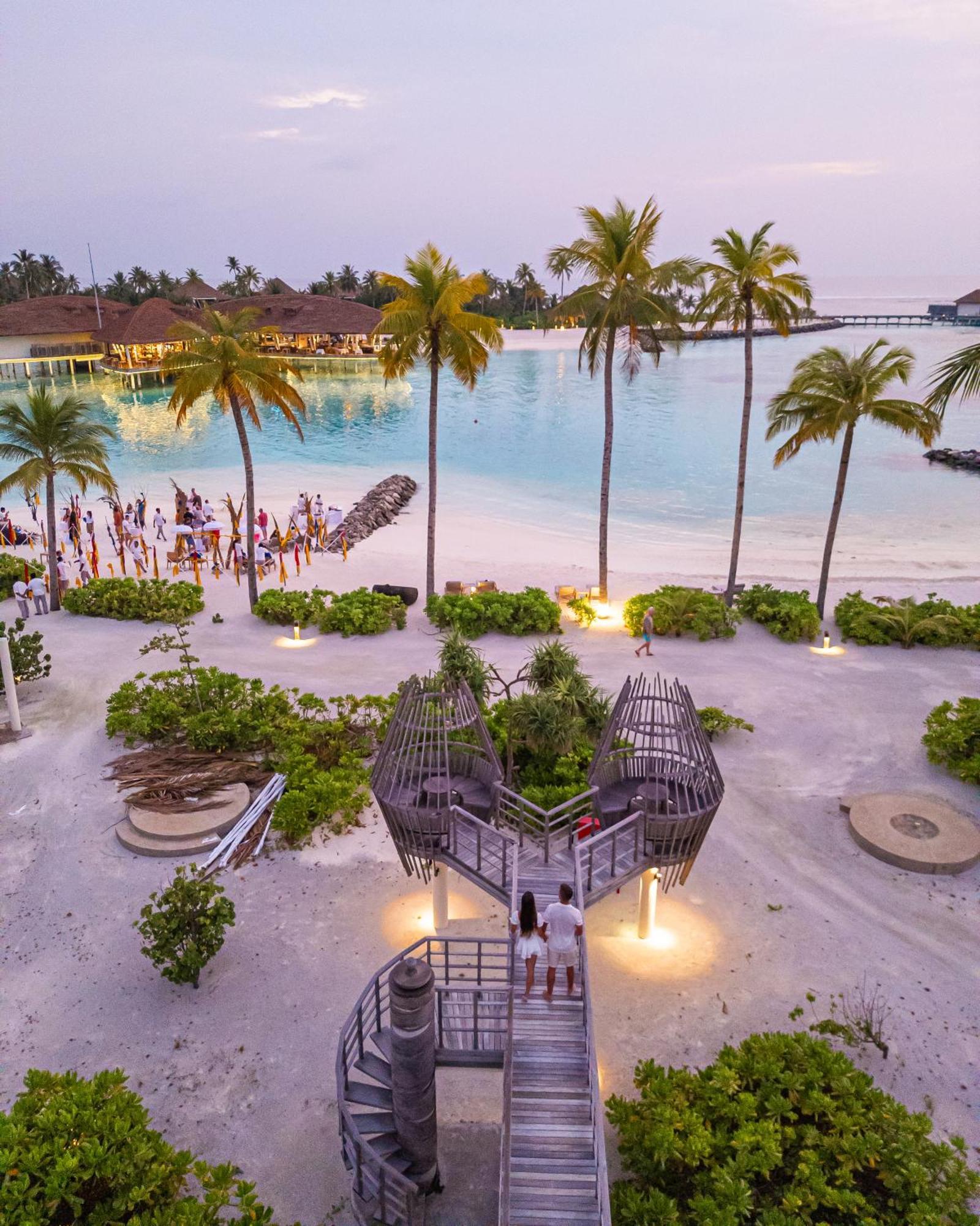 Radisson Blu Resort Maldives With 50 Percent Off On Sea Plane Round Trip 03 Nights & Above Fenfushi Exterior foto The beach at the resort