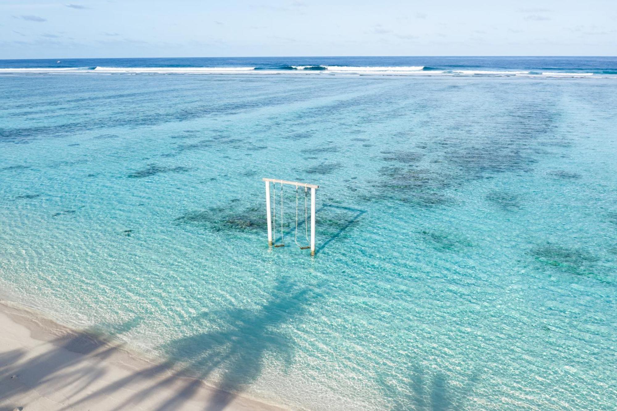 Radisson Blu Resort Maldives With 50 Percent Off On Sea Plane Round Trip 03 Nights & Above Fenfushi Habitación foto The goal on the beach of Desroches, Praslin