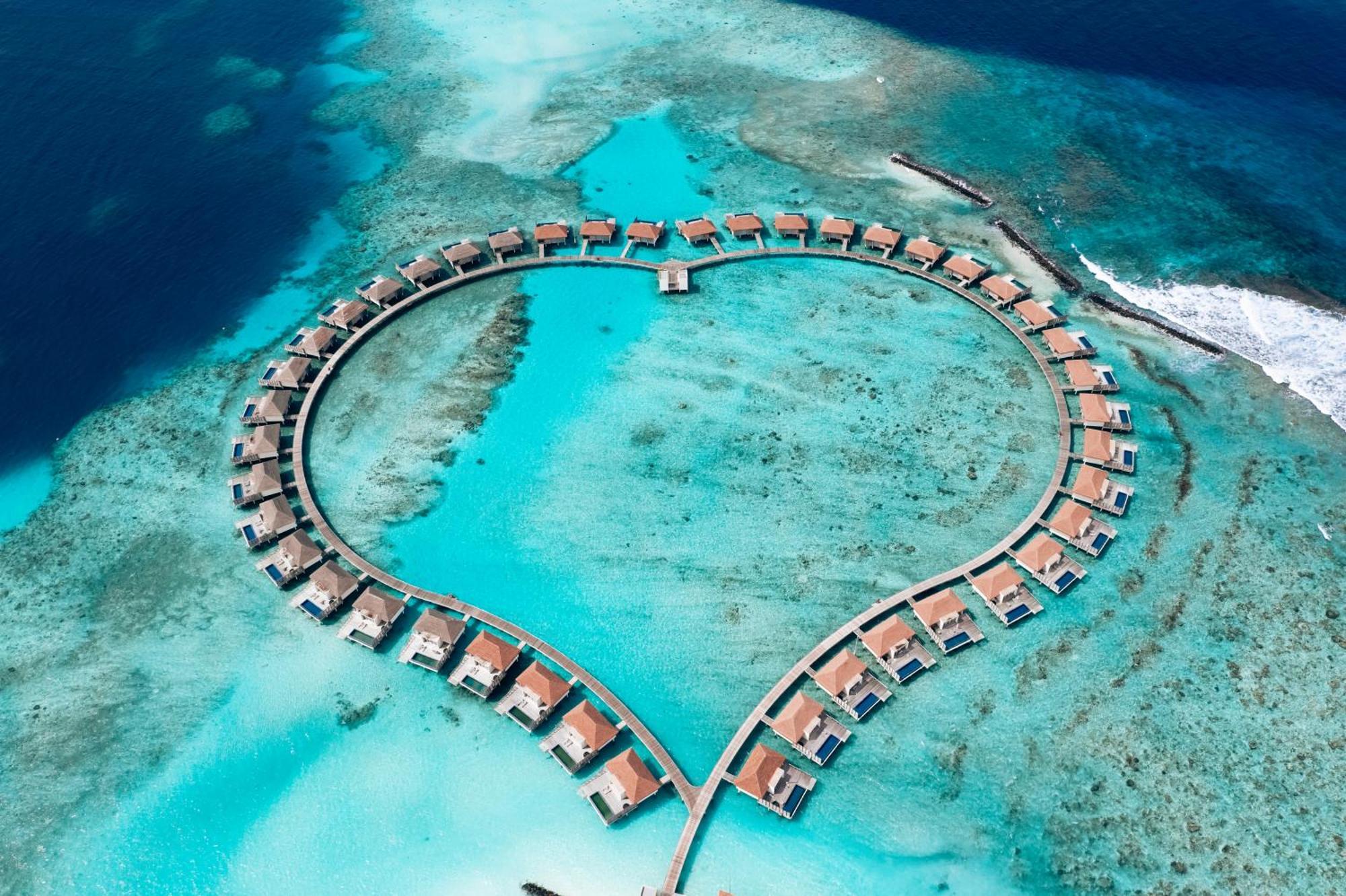Radisson Blu Resort Maldives With 50 Percent Off On Sea Plane Round Trip 03 Nights & Above Fenfushi Exterior foto The resort from the air