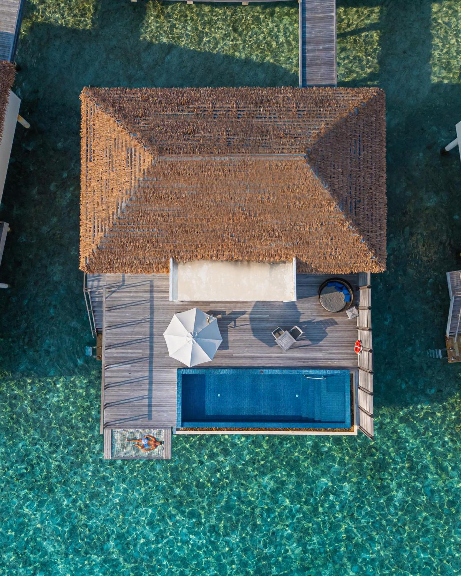 Radisson Blu Resort Maldives With 50 Percent Off On Sea Plane Round Trip 03 Nights & Above Fenfushi Exterior foto Aerial view of a villa